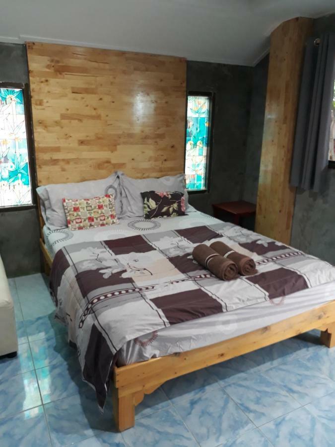 Poopreaw Koh Larn Apartman Kültér fotó
