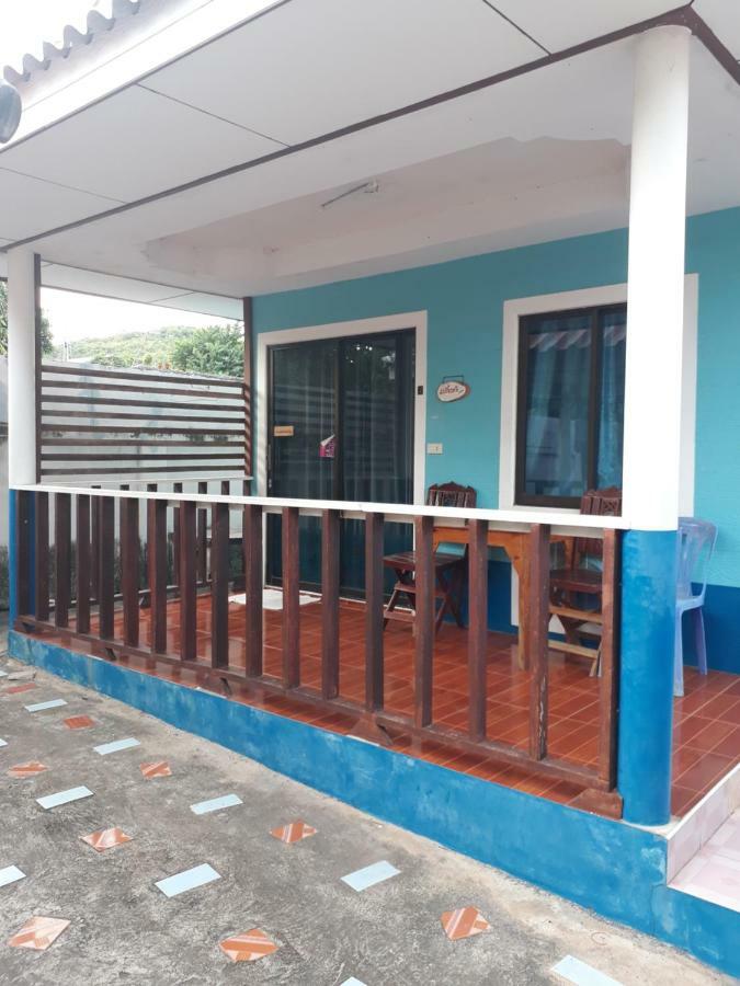 Poopreaw Koh Larn Apartman Kültér fotó