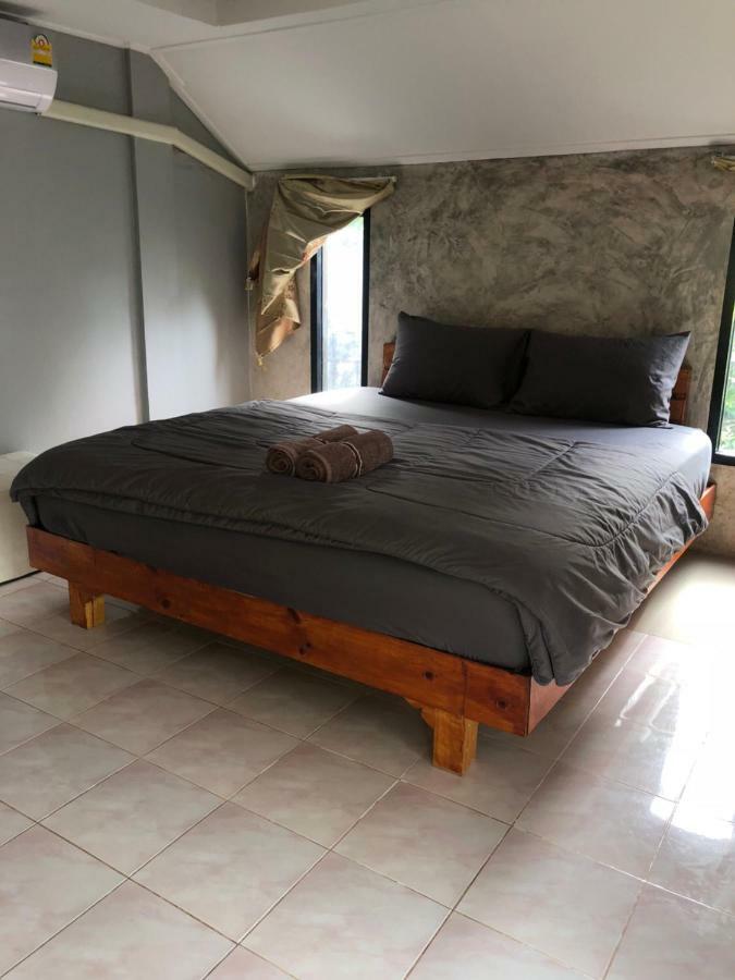 Poopreaw Koh Larn Apartman Kültér fotó